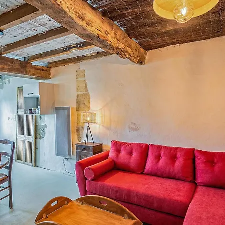 Amazing In Mortagne-sur-Gironde